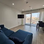 2 Bedroom City Centre Apartment With Terrace
